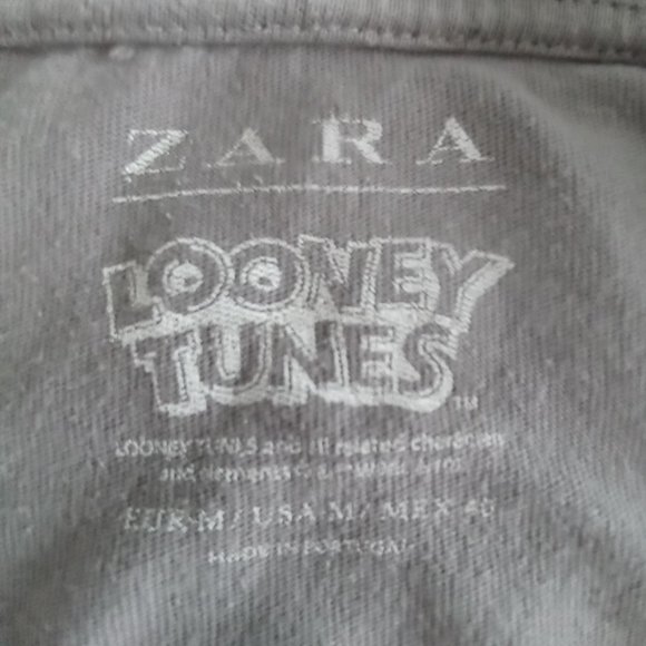 Looney Tunes X Zara Bugs Bunny "Bunnies with Attitude" awesome slate Tee Size M - Picture 6 of 8
